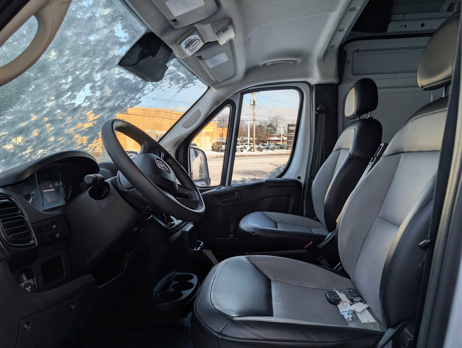 Used 2023 RAM ProMaster 2500 FWD image 11