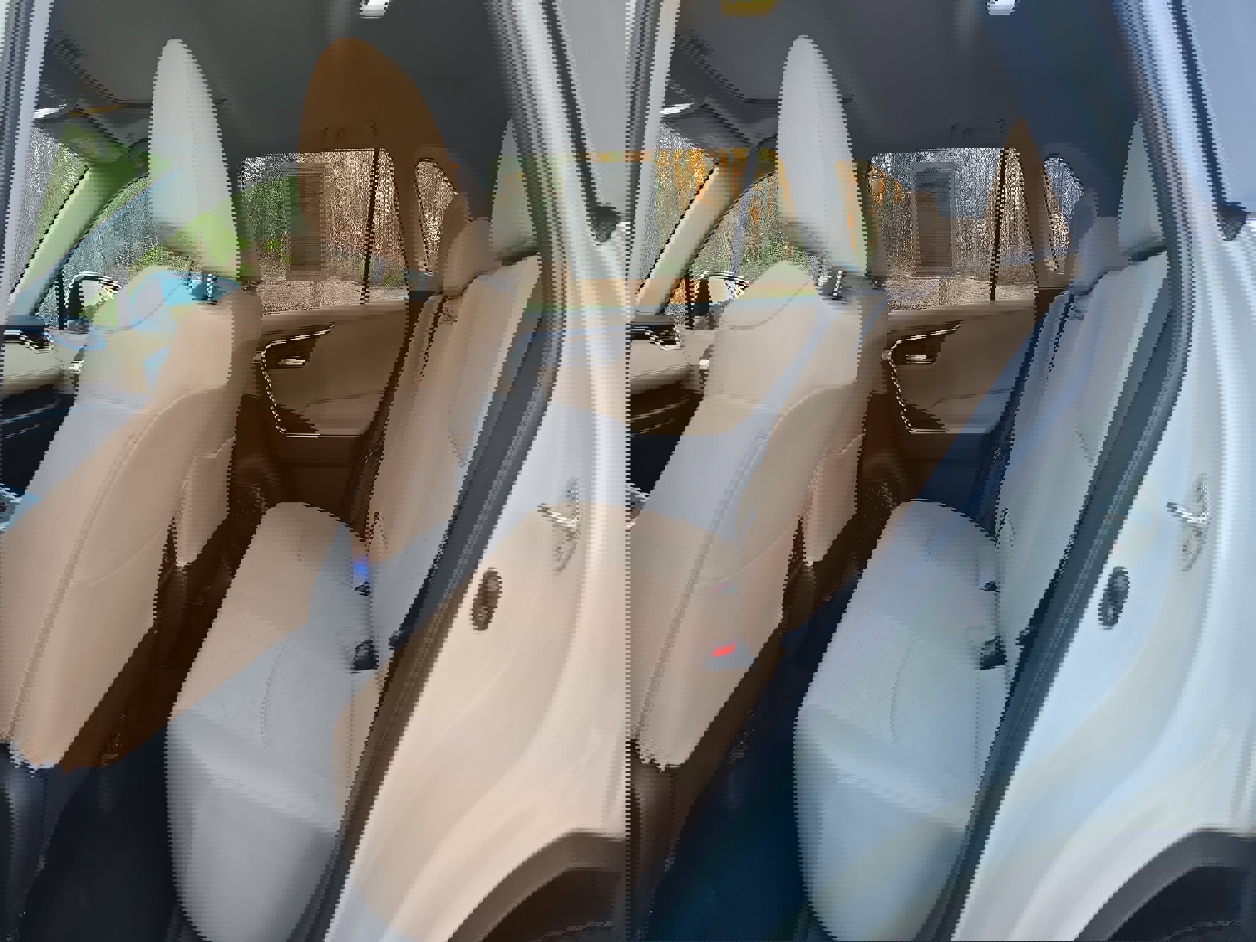 Used 2023 Toyota RAV4 XLE w/ Convenience Package image 13