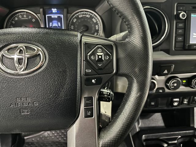 Used 2019 Toyota Tacoma SR5 AWD/4WD image 18