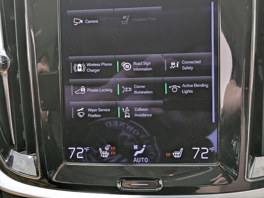 Used 2022 Volvo S60 B5 Momentum w/ Premium Package image 8