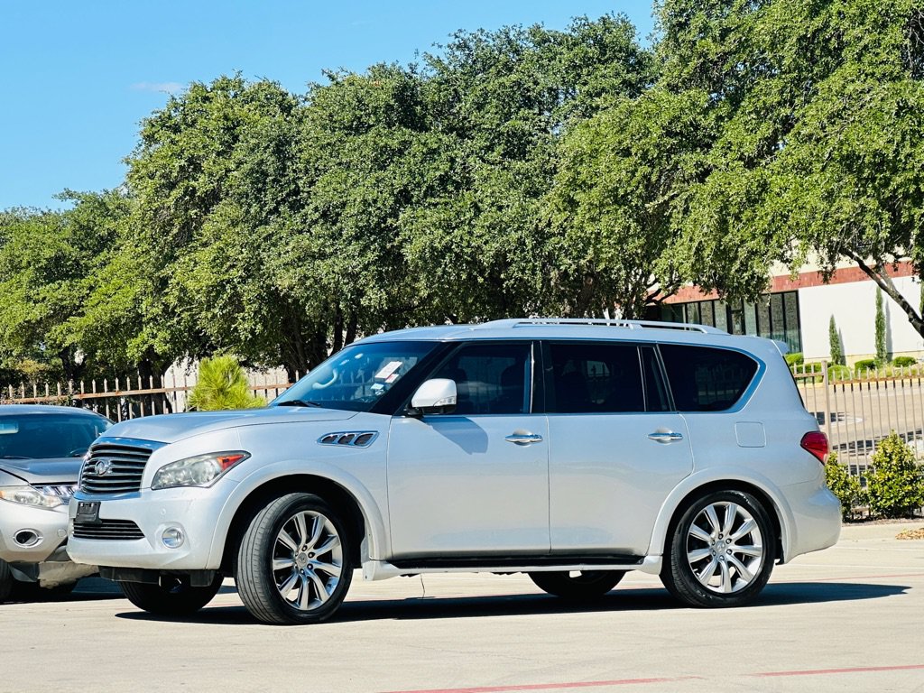 Used 2013 INFINITI QX56 2WD w/ Theater Pkg image 4
