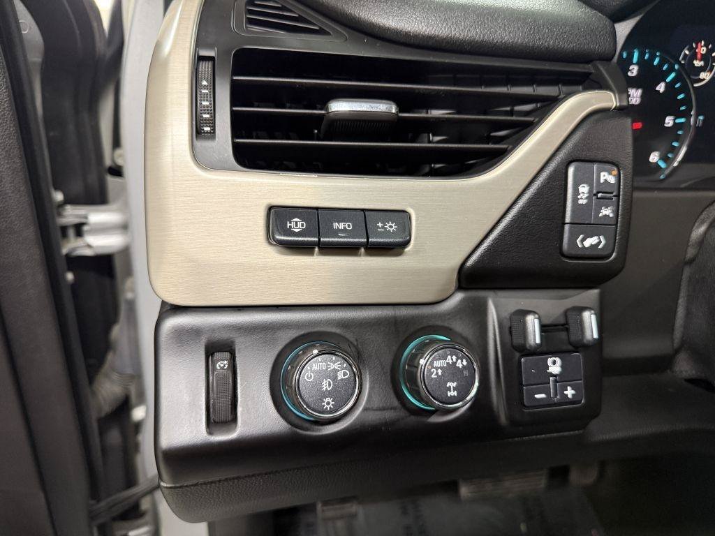 Used 2017 GMC Yukon Denali AWD/4WD image 16