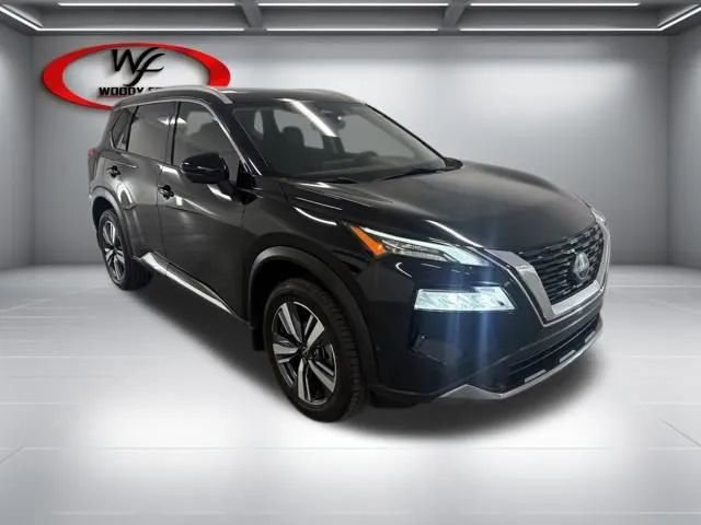 Used 2023 Nissan Rogue SL w/ SL Premium Package FWD image 3