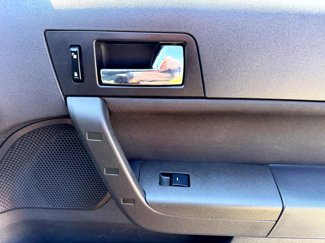 Used 2009 Ford Focus SE image 30