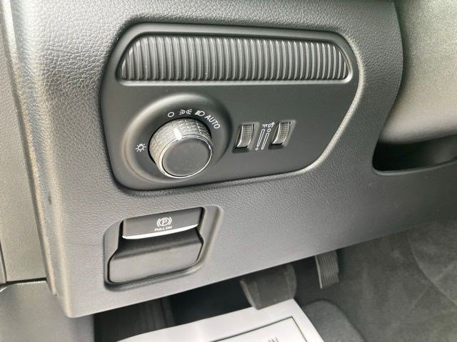 New 2026 Jeep Grand Wagoneer Limited AWD/4WD image 14