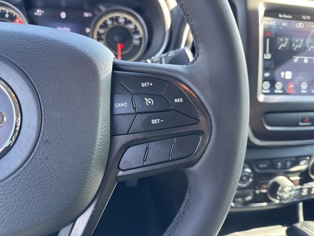 Used 2022 Jeep Cherokee Trailhawk w/ Premium Leather Package image 19