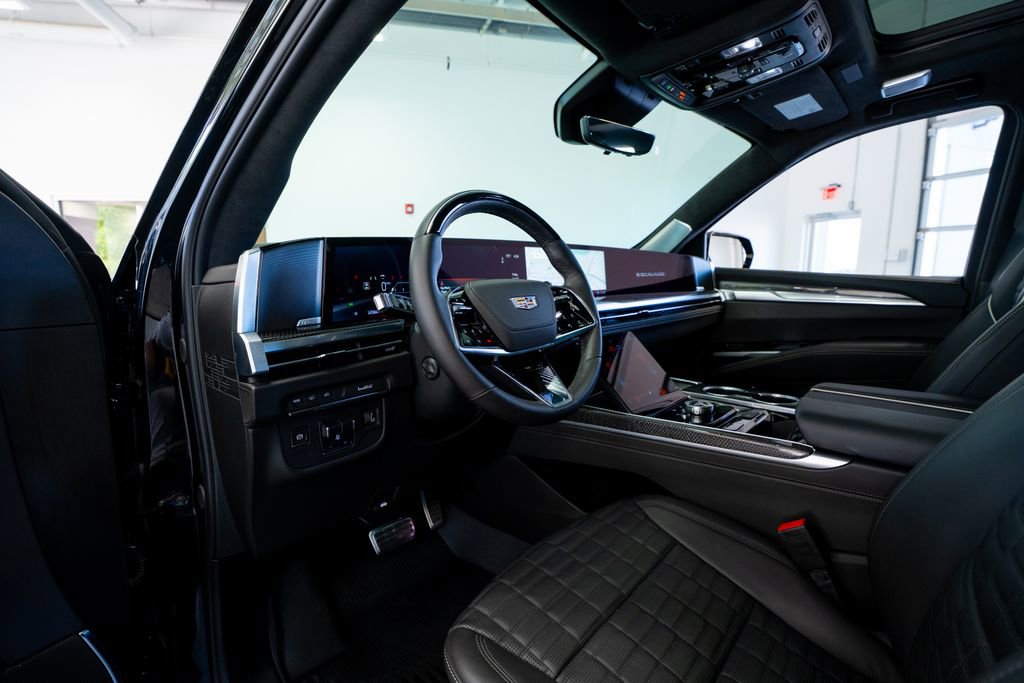 Used 2025 Cadillac Escalade V image 27