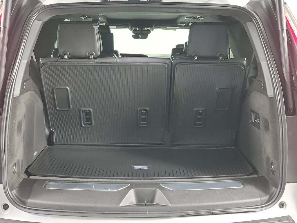 Used 2023 Cadillac Escalade Premium Luxury Platinum w/ LPO, Floor Liner Package AWD/4WD image 8