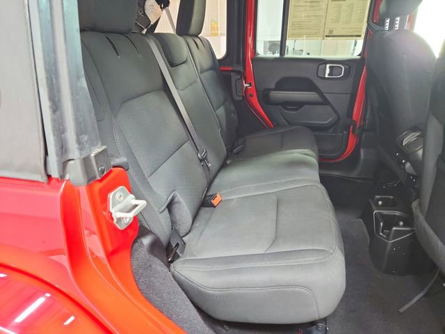 Used 2021 Jeep Wrangler Unlimited Sahara image 37