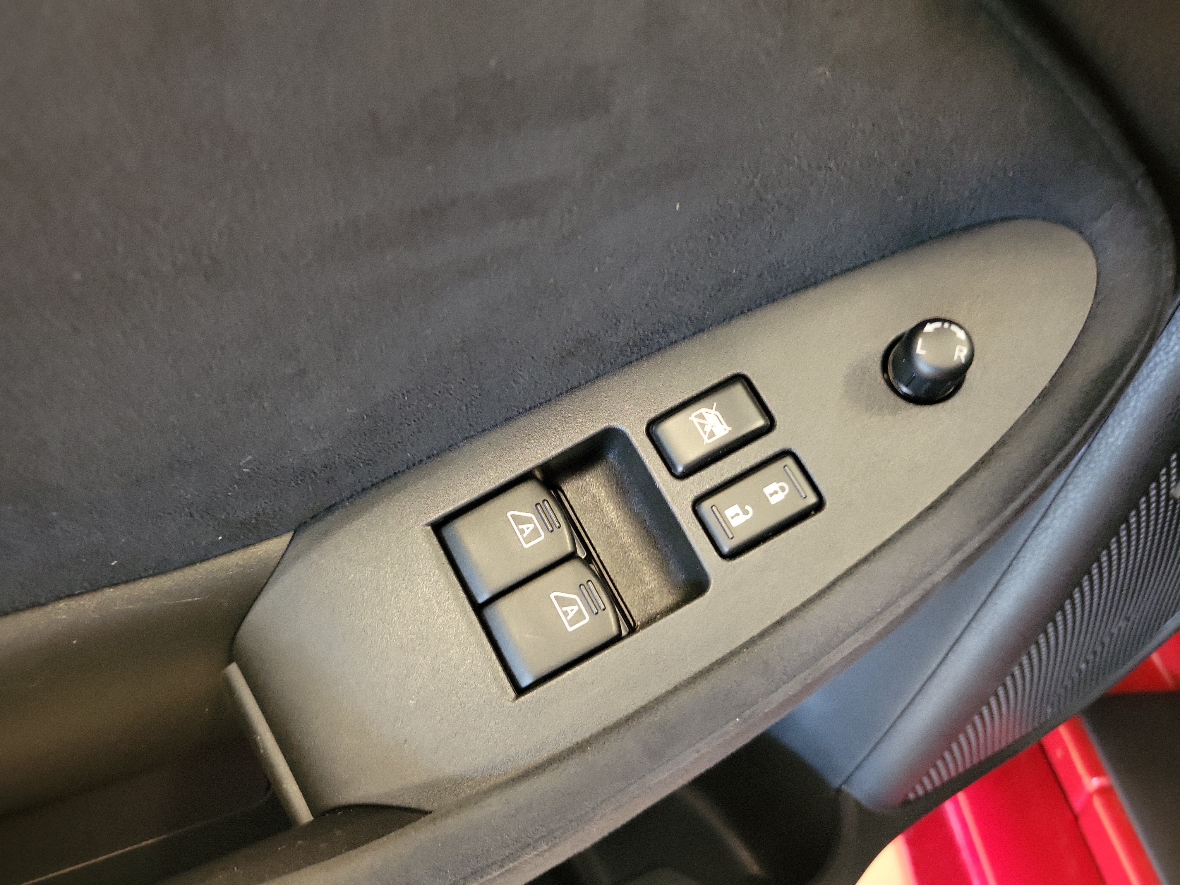 Used 2010 Nissan 370Z Touring RWD image 14