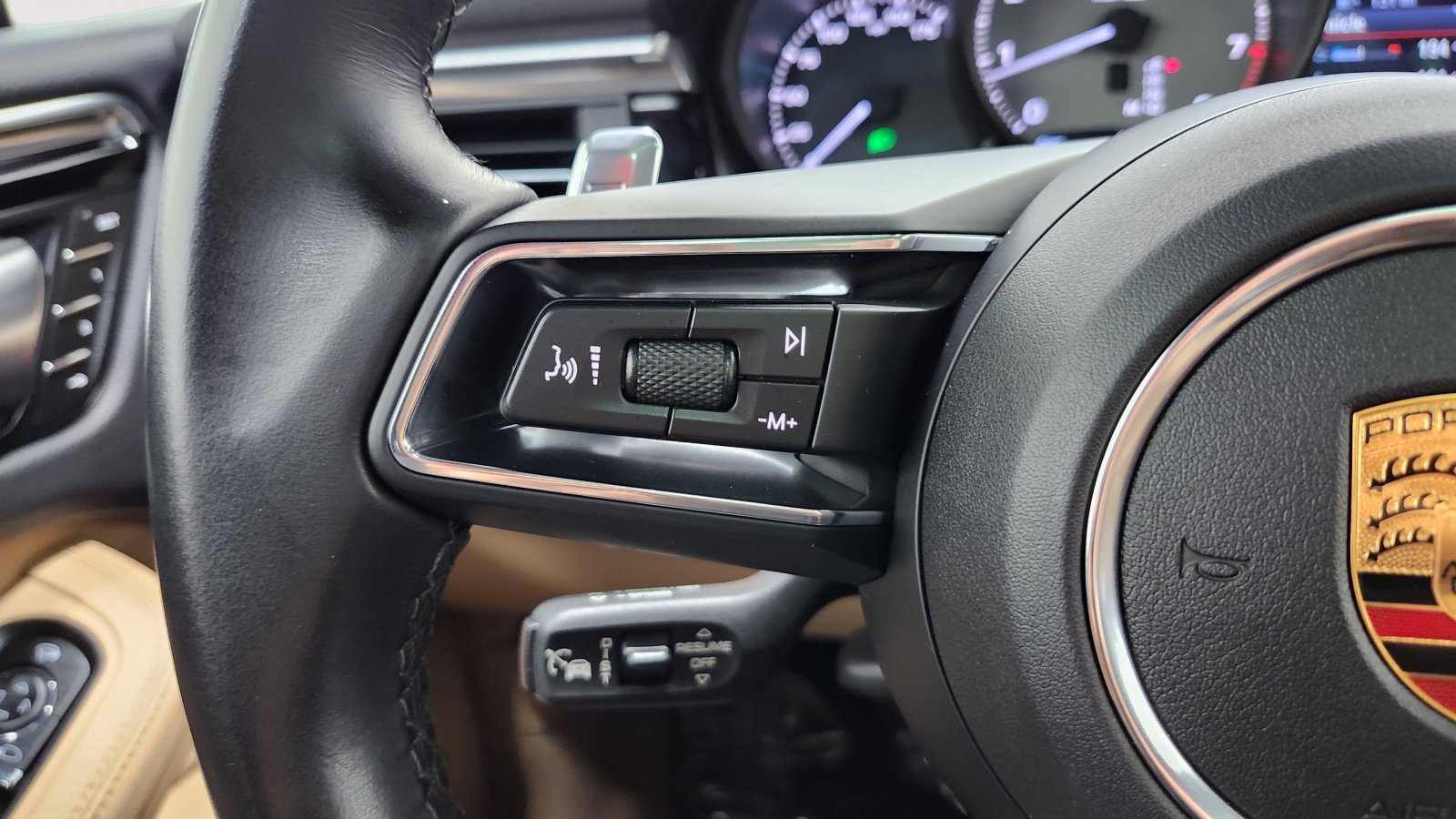 Used 2023 Porsche Macan S AWD/4WD image 37