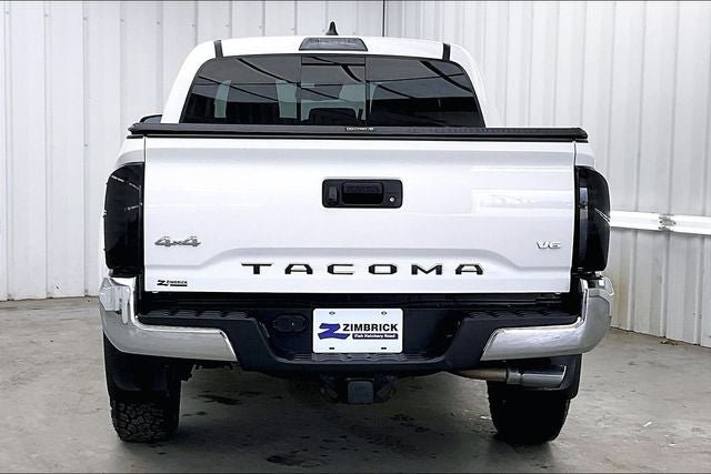 Used 2020 Toyota Tacoma SR5 AWD/4WD image 4