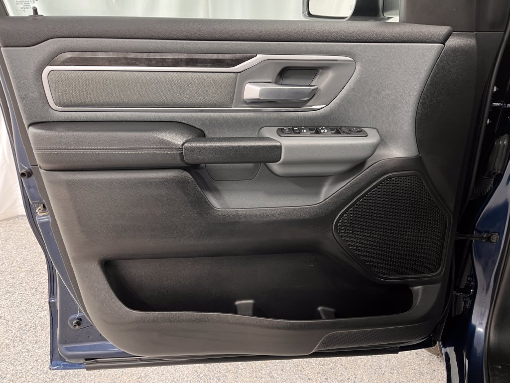 Used 2022 RAM 1500 Big Horn AWD/4WD image 15