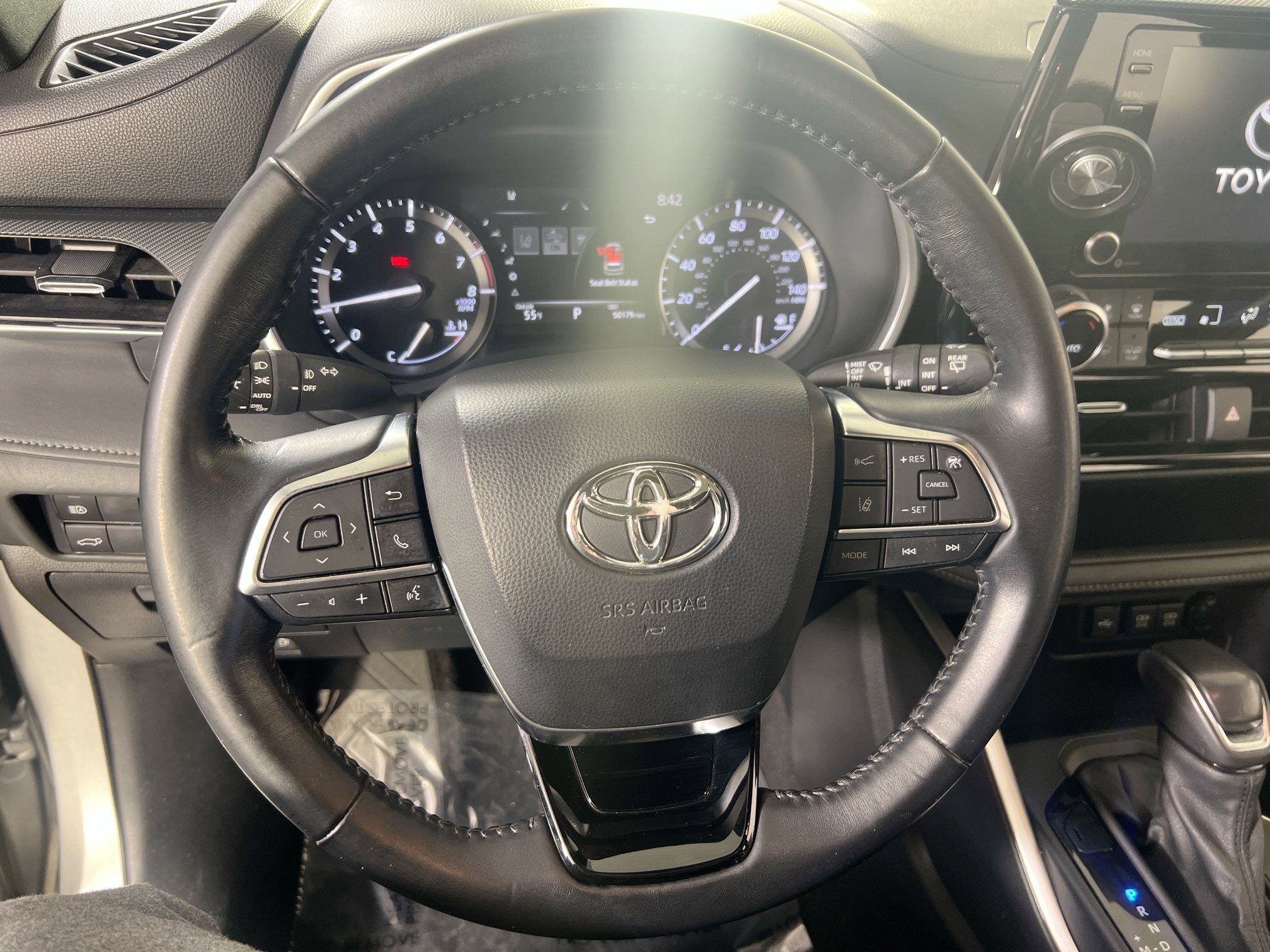 Used 2021 Toyota Highlander XSE image 11