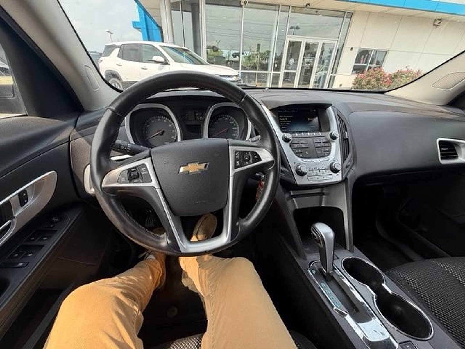 Used 2015 Chevrolet Equinox LT w/ Driver Convenience Package AWD/4WD image 13