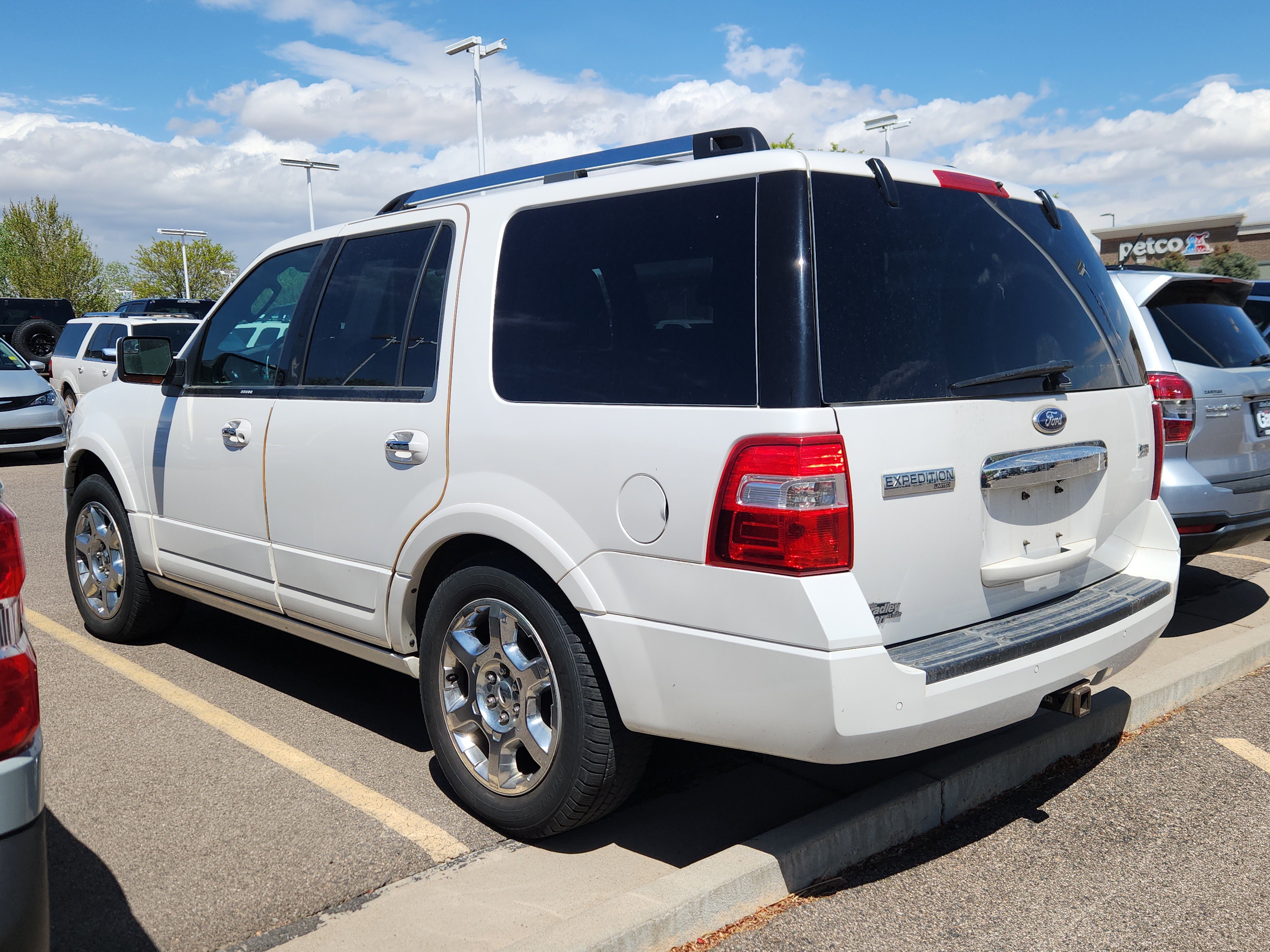 Used 2013 Ford Expedition Limited AWD/4WD image 6
