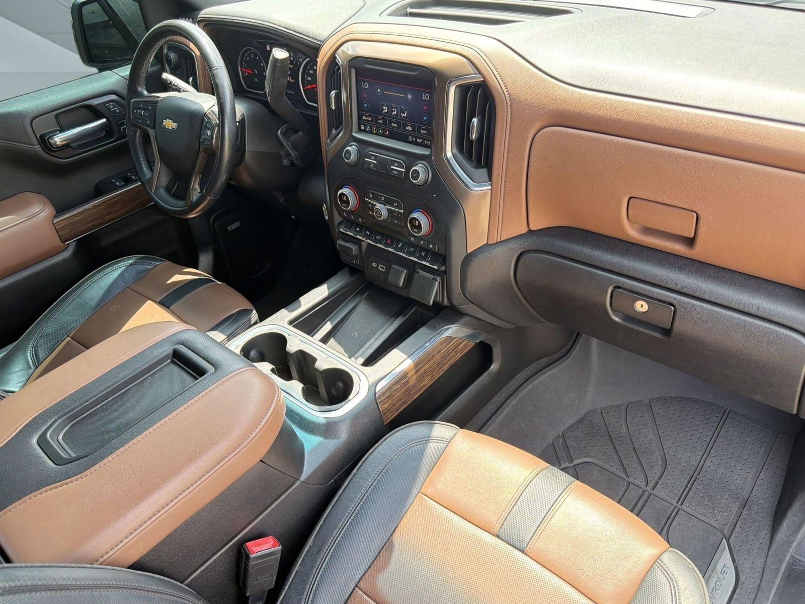 Used 2022 Chevrolet Silverado 1500 High Country w/ LPO, Dark Essentials Package AWD/4WD image 27
