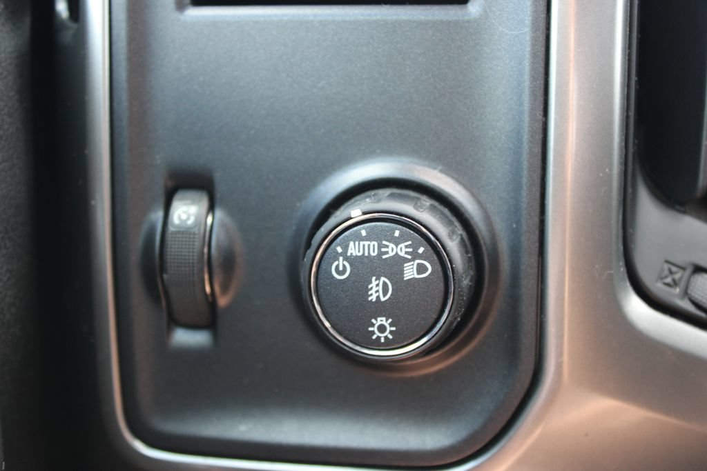 Used 2018 Chevrolet Silverado 1500 LT w/ All Star Edition RWD image 41