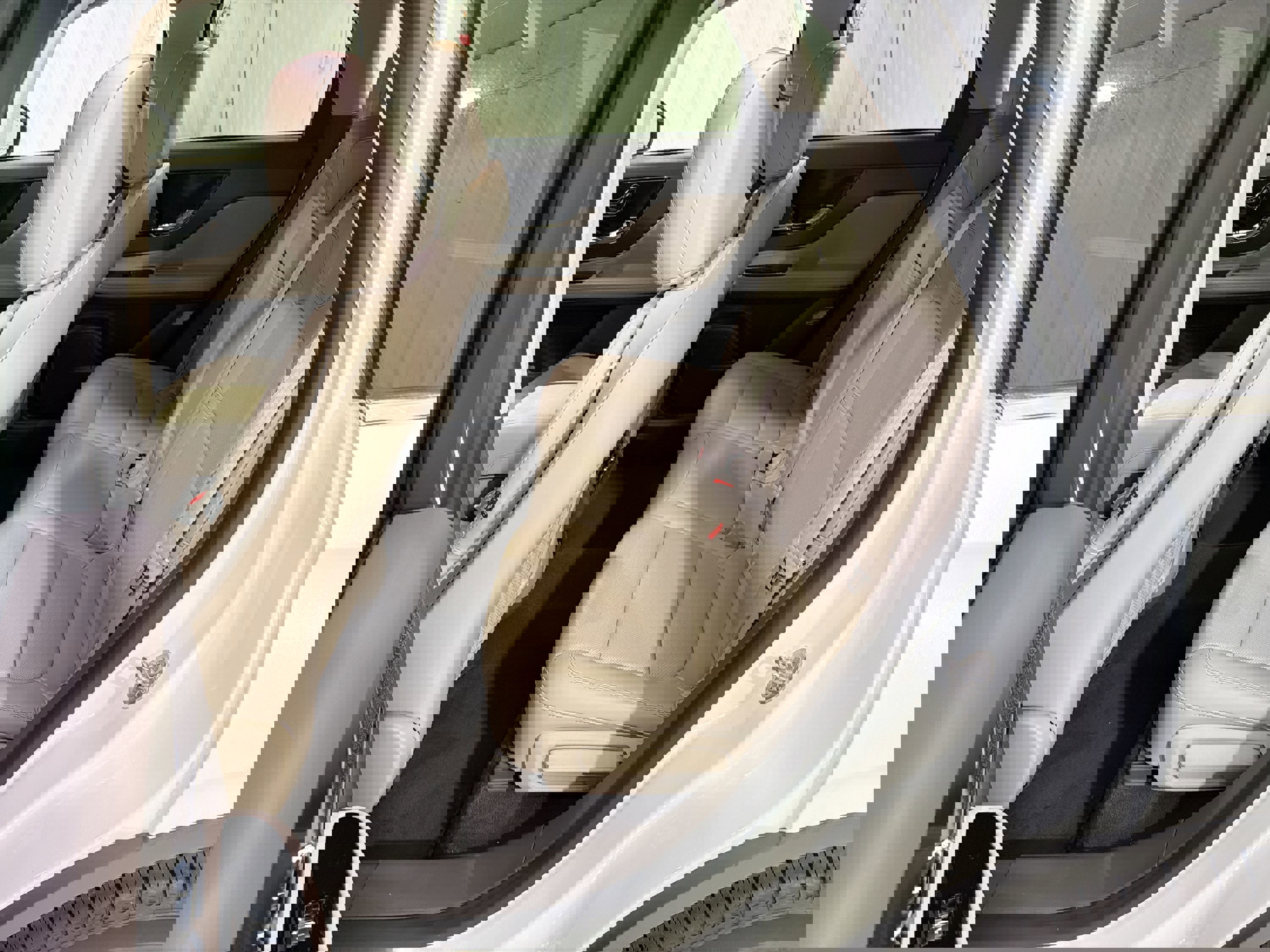 Used 2024 Lincoln Corsair Reserve image 24