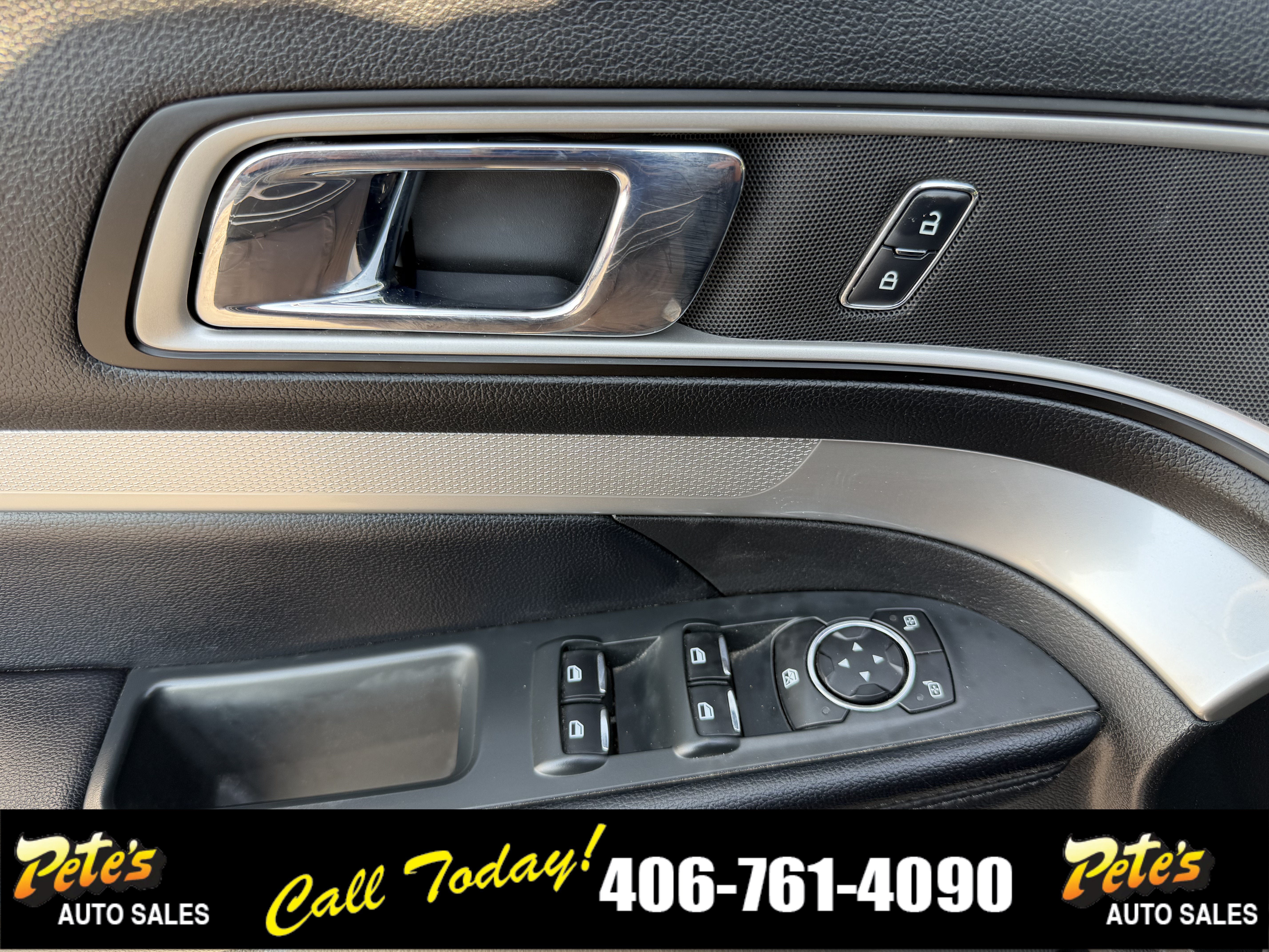 Used 2017 Ford Explorer XLT AWD/4WD image 20