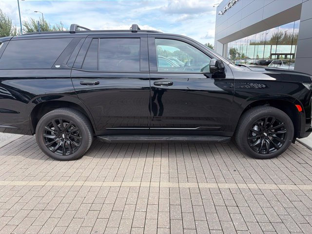 Certified 2024 Cadillac Escalade Sport w/ LPO, ONYX Package AWD/4WD image 4