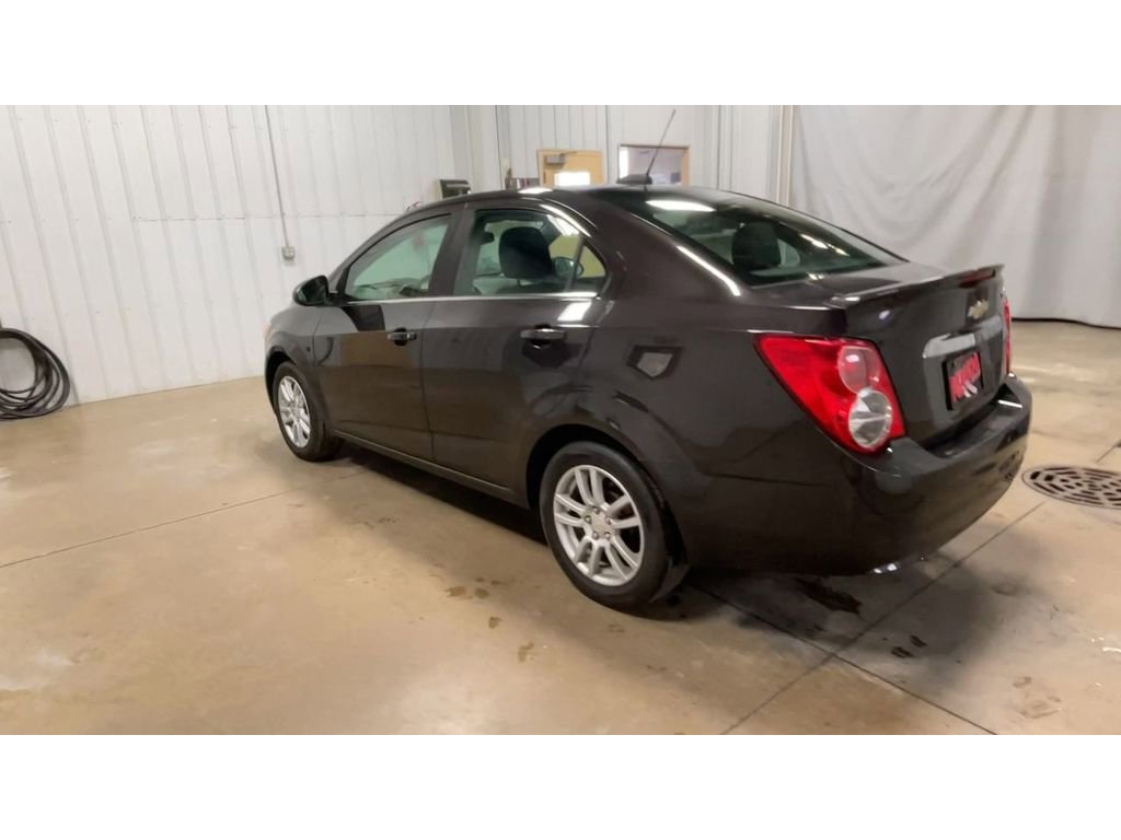 Used 2015 Chevrolet Sonic LT w/ Wheels and Fog Lamp Package FWD image 6