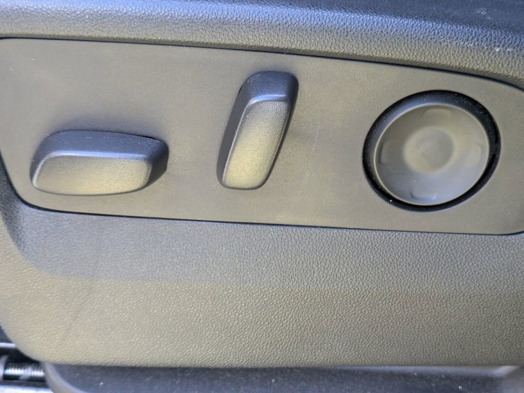 Used 2023 Chevrolet Tahoe High Country image 23