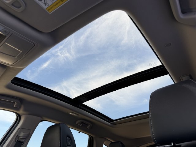 Used 2024 Acura MDX w/ Technology Package FWD image 24
