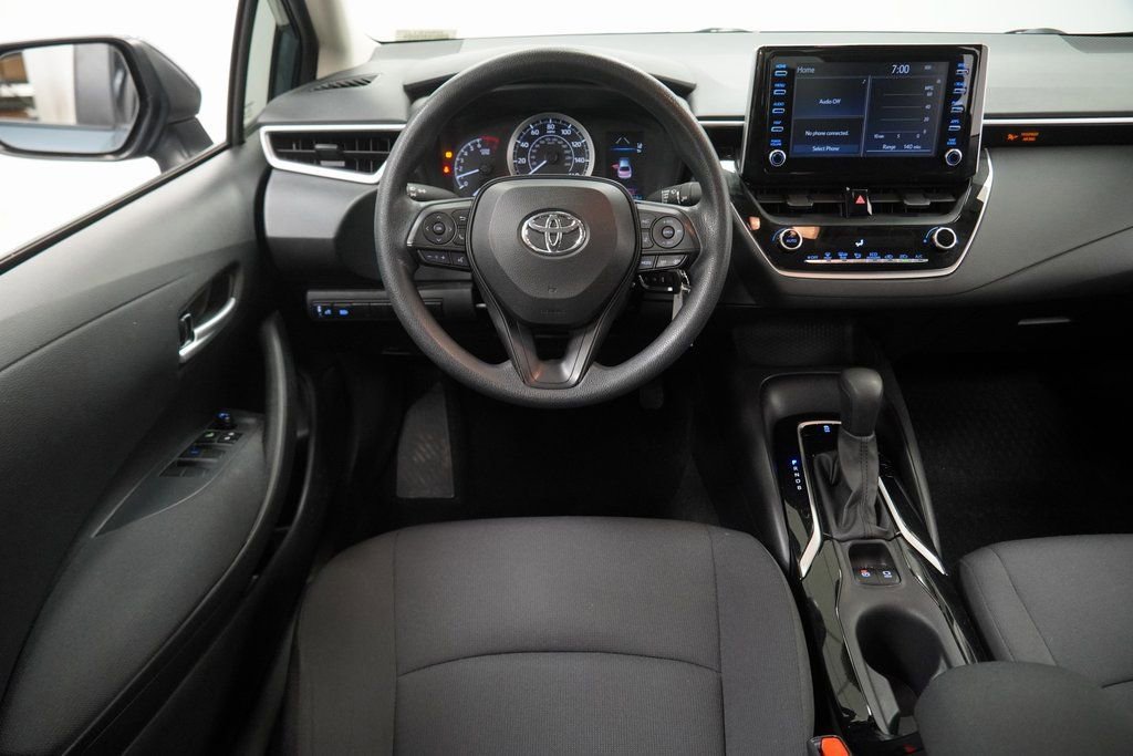 Used 2020 Toyota Corolla LE image 21