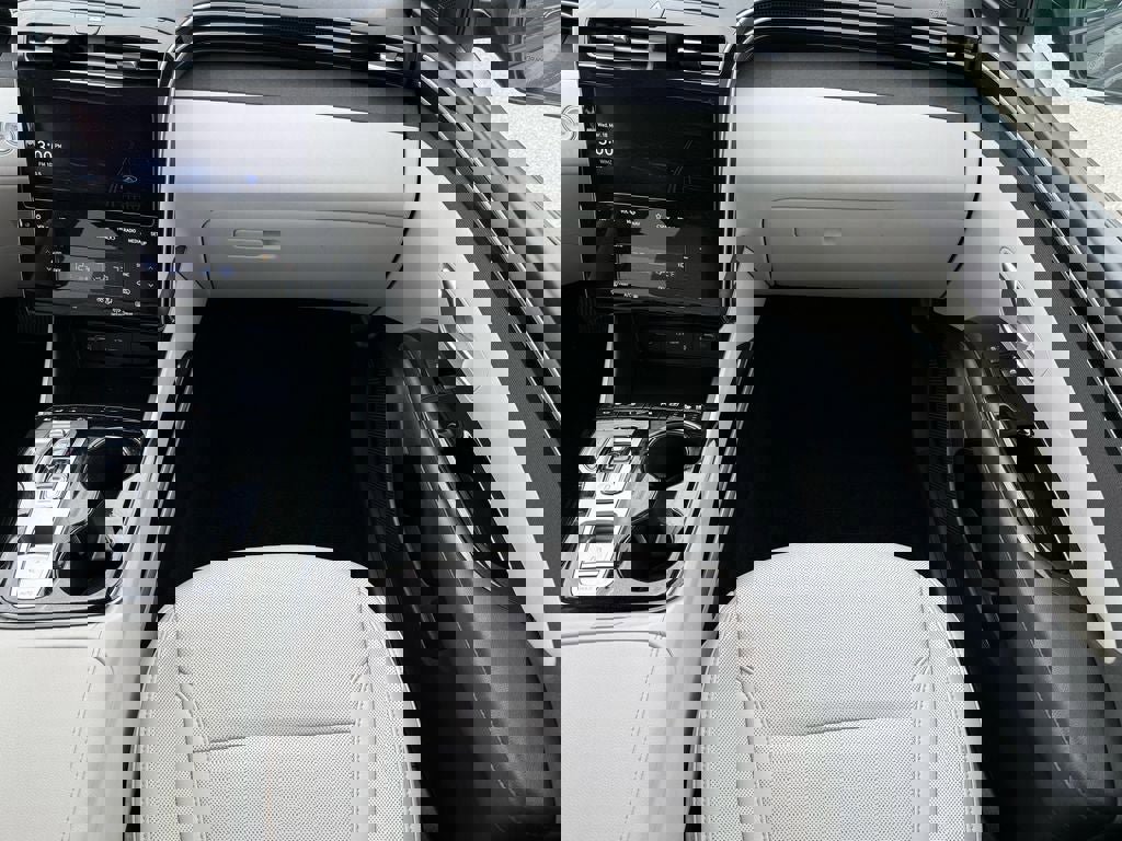 Used 2023 Hyundai Tucson Limited image 15