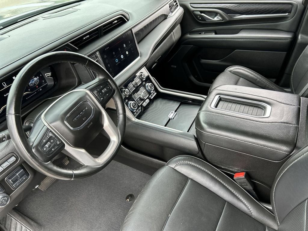 Used 2023 GMC Yukon Denali w/ Max Trailering Package image 10