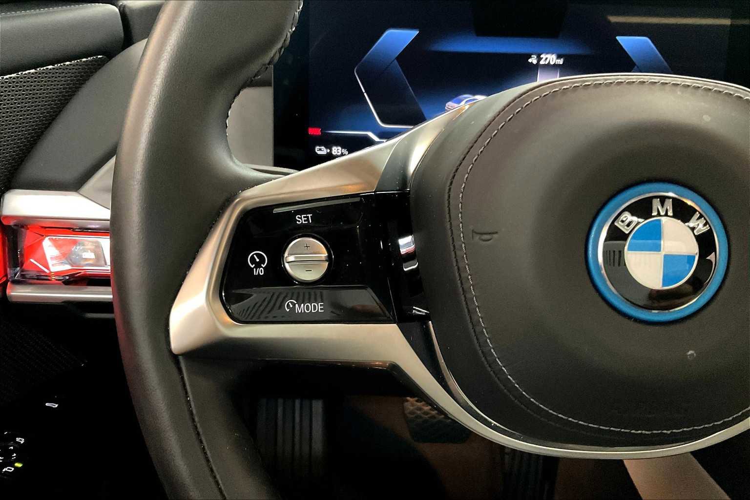 Used 2025 BMW i7 xDrive60 w/ Executive Package image 21