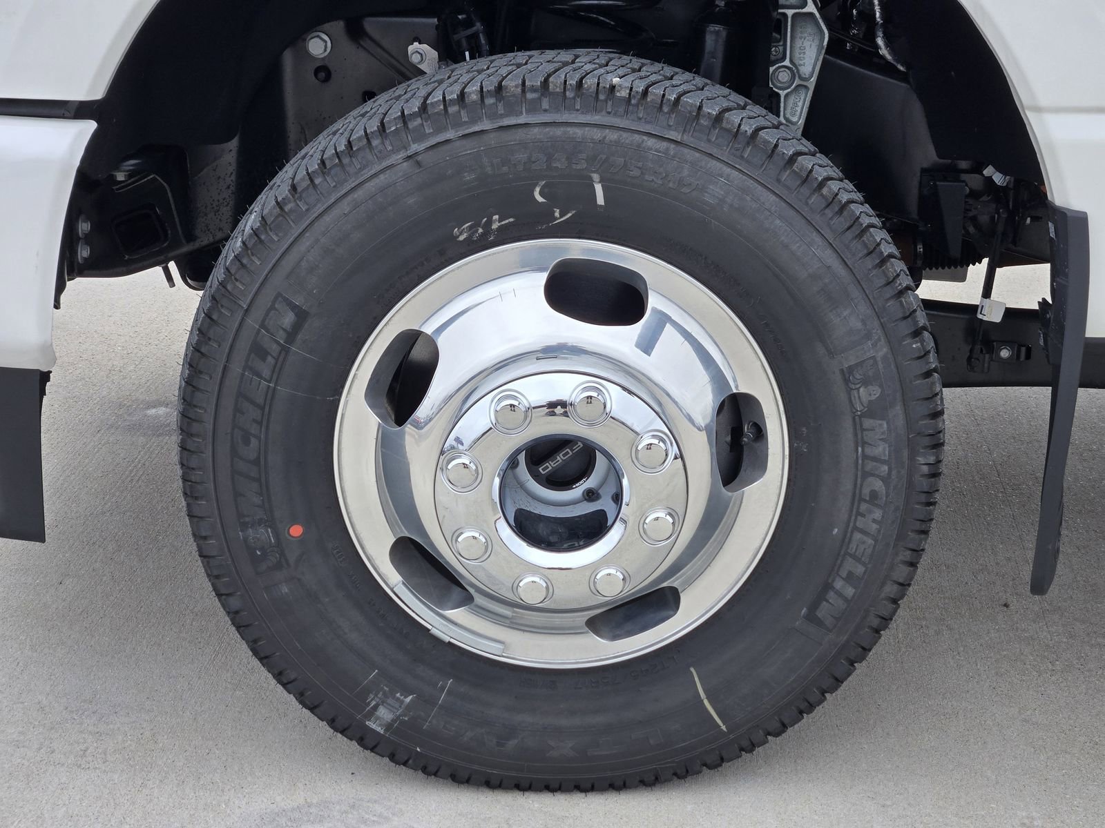 New 2026 Ford F350 Platinum AWD/4WD image 15