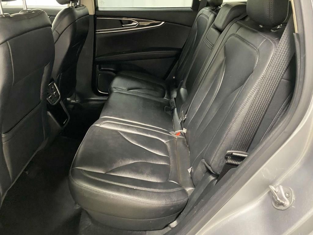 Used 2022 Lincoln Nautilus AWD image 7