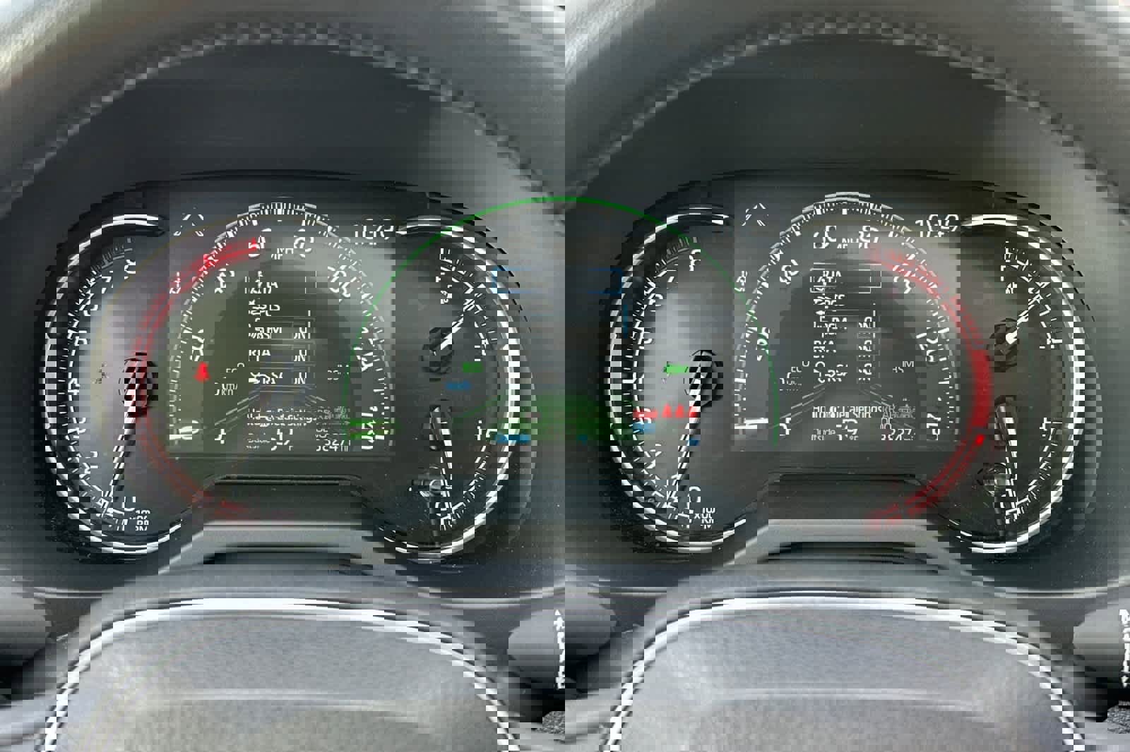 Used 2023 Toyota RAV4 XLE Premium image 28