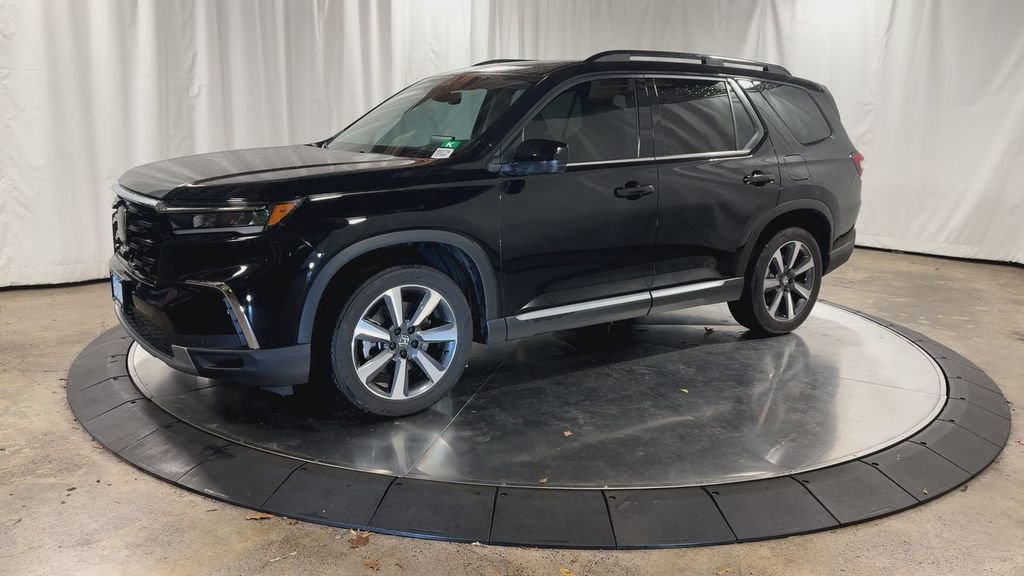 Certified 2023 Honda Pilot Touring image 6