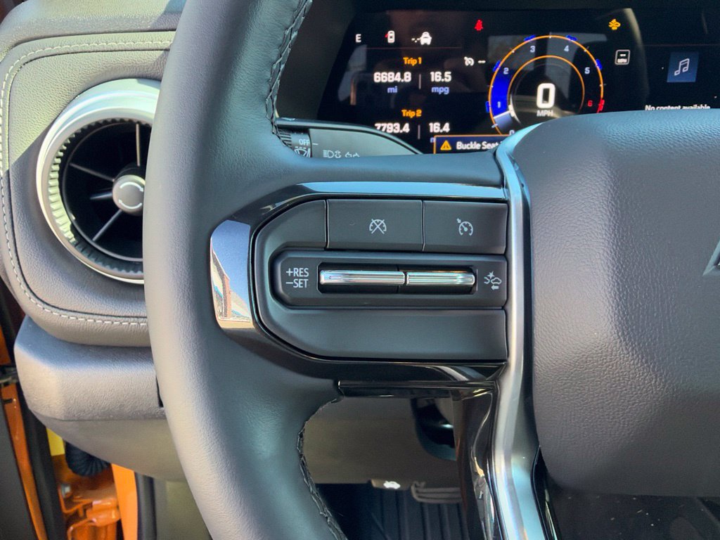 Used 2026 Chevrolet Colorado LT AWD/4WD image 25