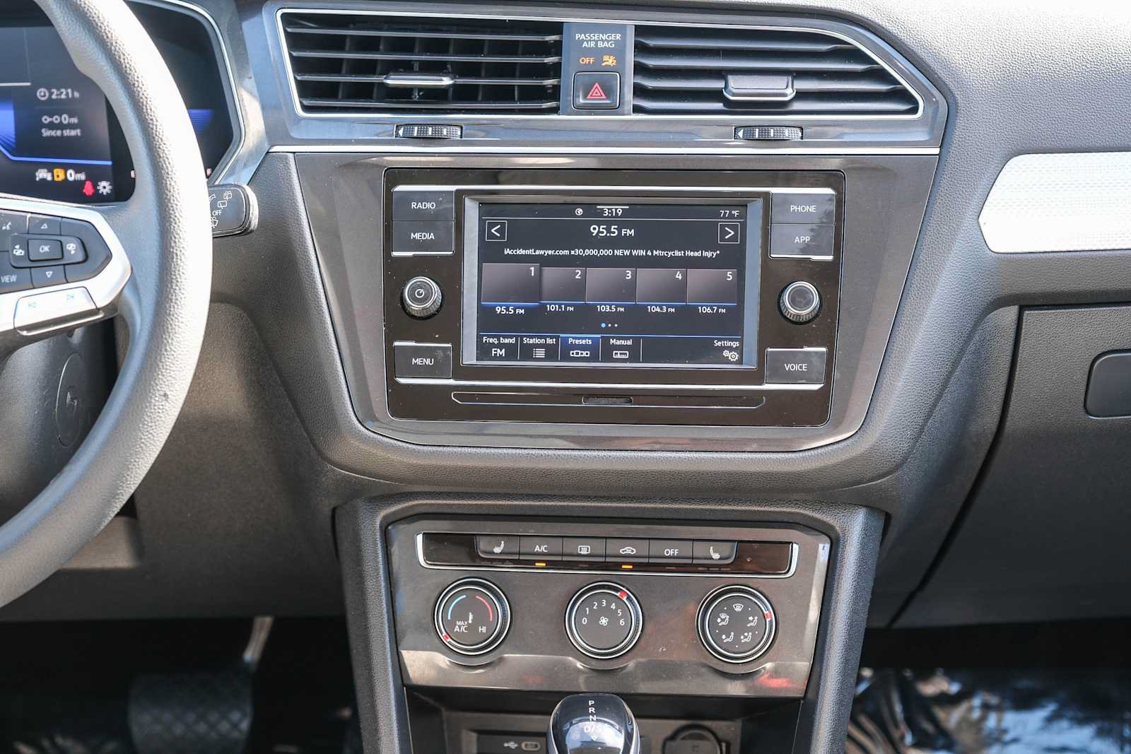 Used 2022 Volkswagen Tiguan S FWD image 13