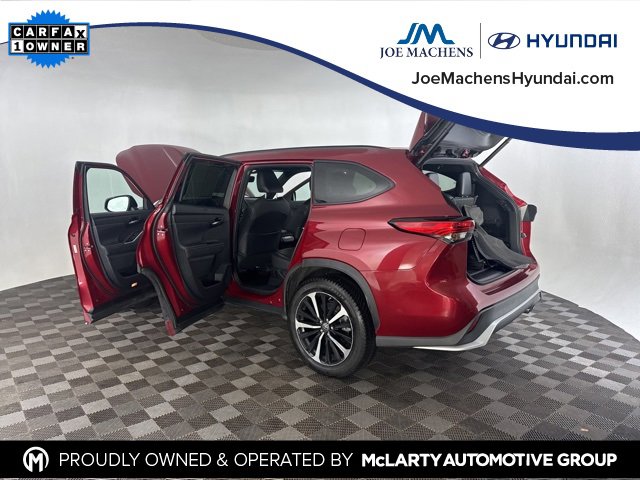 Used 2021 Toyota Highlander XSE image 18