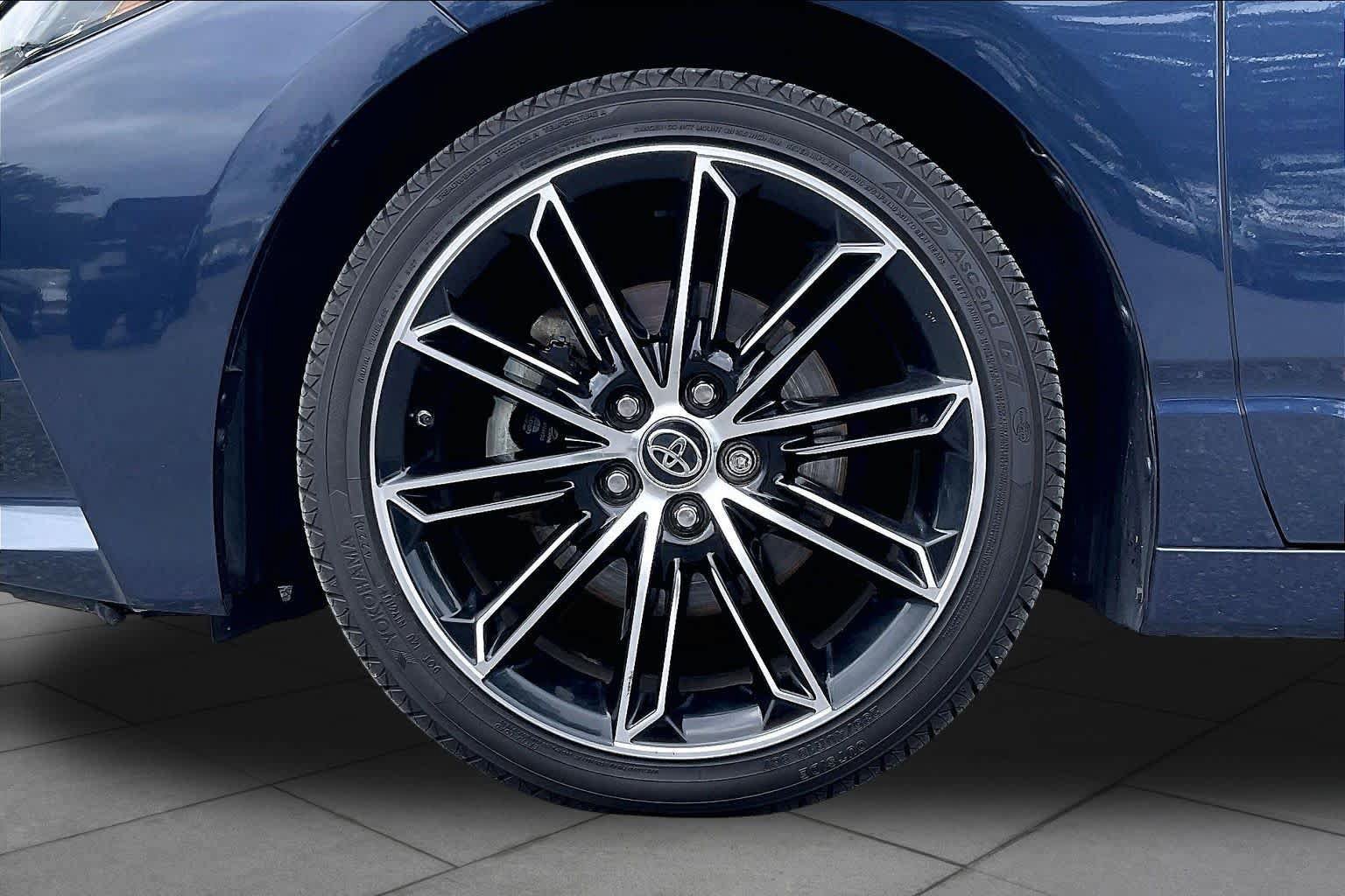 Used 2019 Toyota Avalon XSE w/ Carpet Mat Package FWD image 10