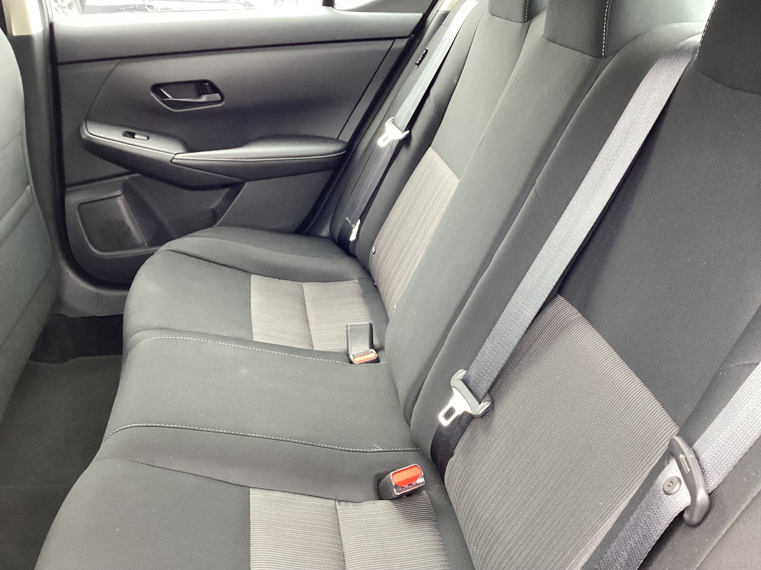 Used 2025 Nissan Sentra SV FWD image 13