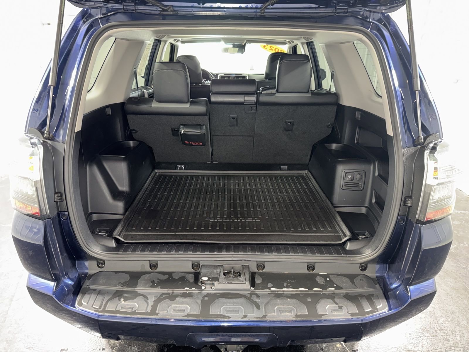 Used 2023 Toyota 4Runner SR5 Premium w/ Moonroof Package image 34