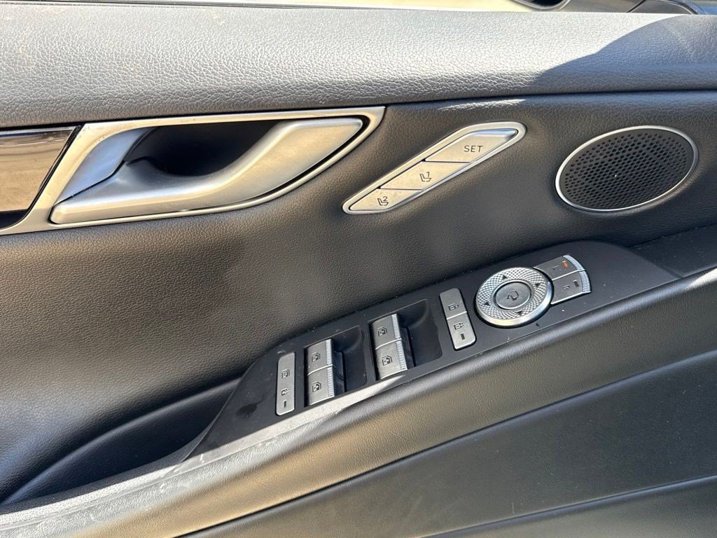 Used 2021 Genesis G80 2.5T AWD/4WD image 11