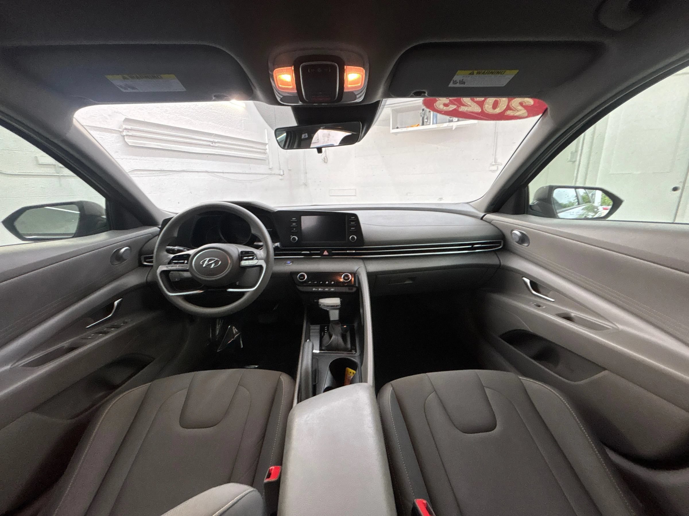 Used 2023 Hyundai Elantra SEL w/ Cargo Package FWD image 17