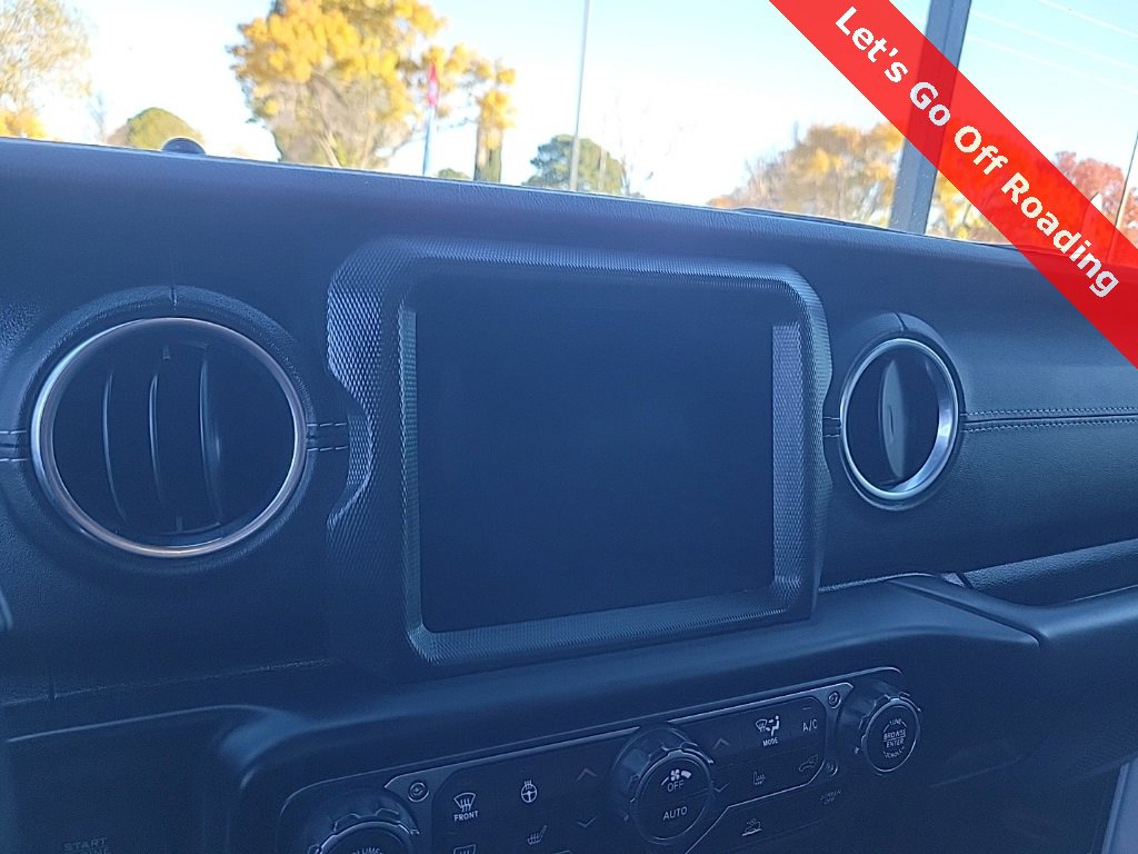 Used 2020 Jeep Gladiator Overland image 26