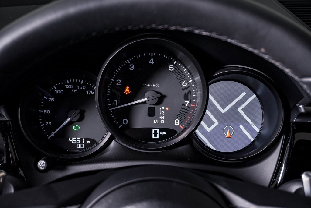 Certified 2025 Porsche Macan image 21