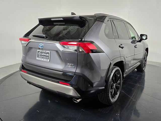 Used 2023 Toyota RAV4 XSE AWD/4WD image 6