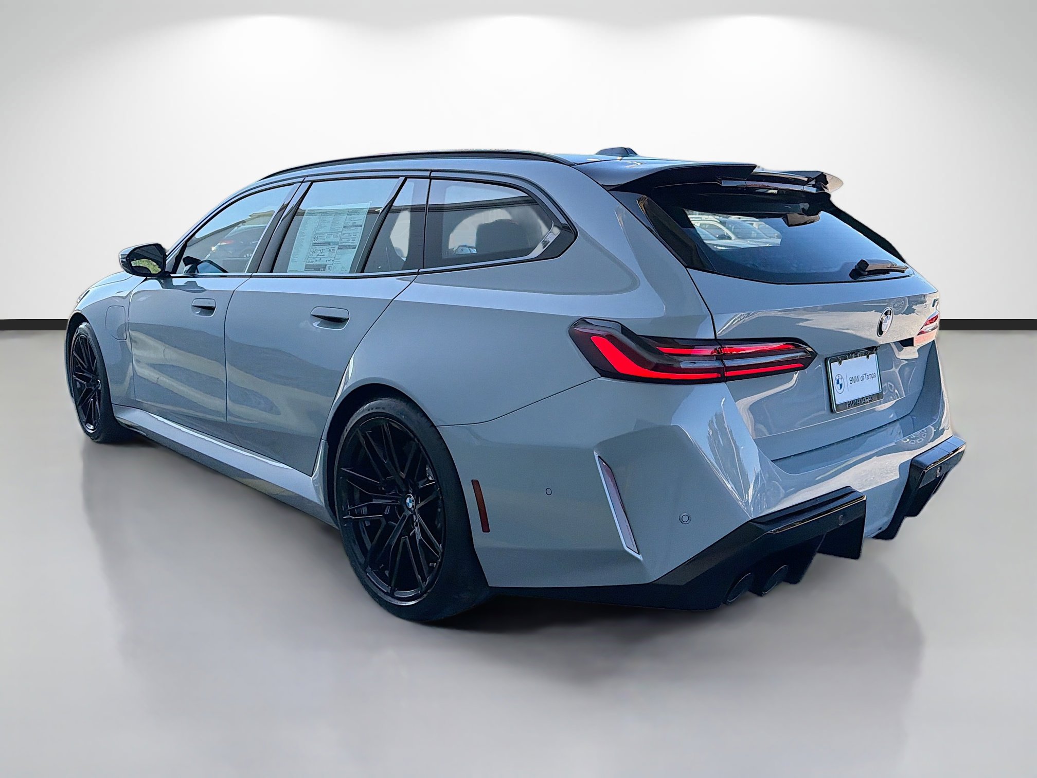 New 2026 BMW M5 Touring image 5