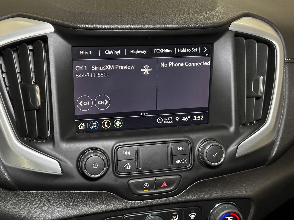 Used 2024 GMC Terrain SLT image 40