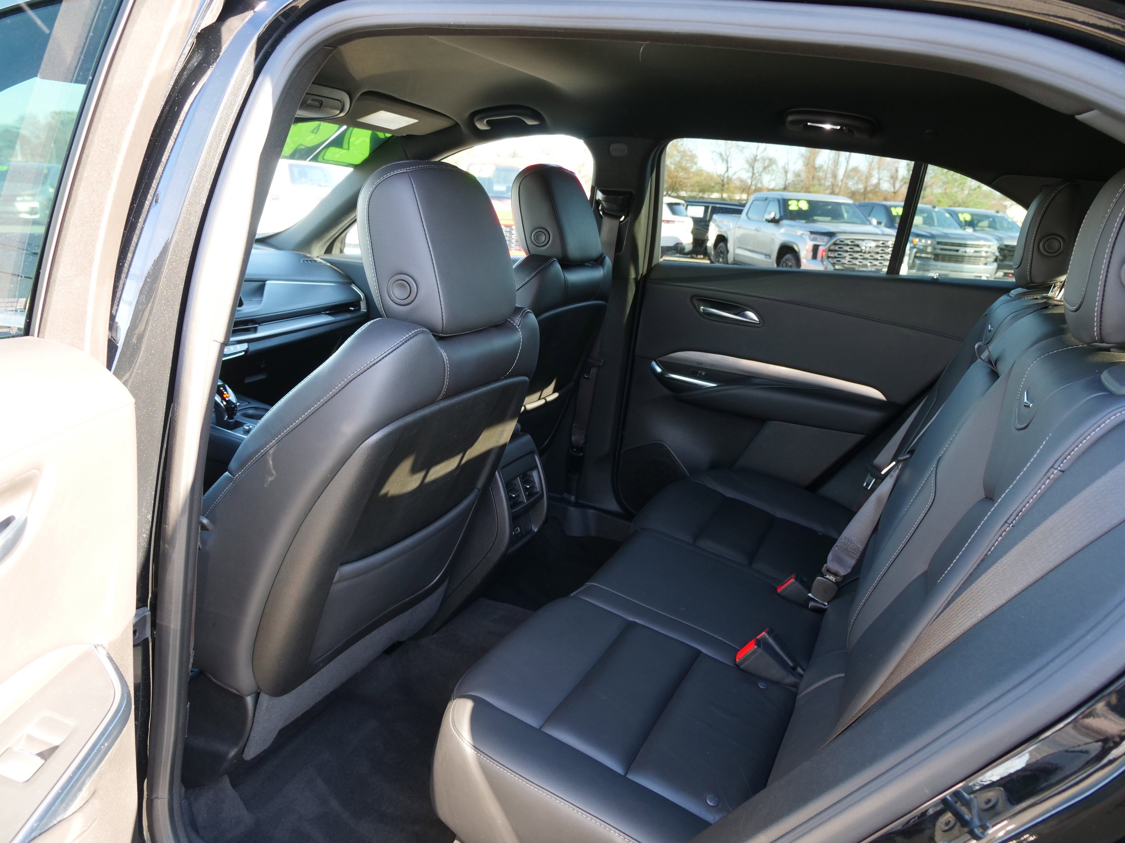 Certified 2024 Cadillac XT4 Premium Luxury image 12
